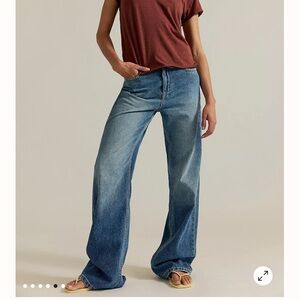 Never worn We The Free Tinsley Baggy High-Rise Jeans